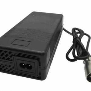 [NOVA] Carregador de cadeira de rodas motorizada e scooter triciclos 24V/5Ah