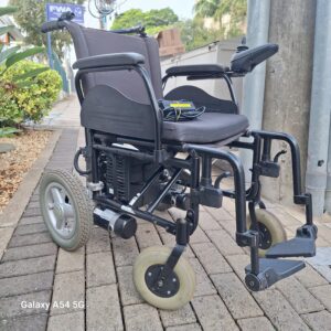 Cadeira de rodas motorizada Ortobras modelo E4 40cm Larg