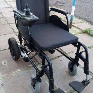 Cadeira de rodas motorizada Ortobras modelo E4 40cm Larg 48cm Prof