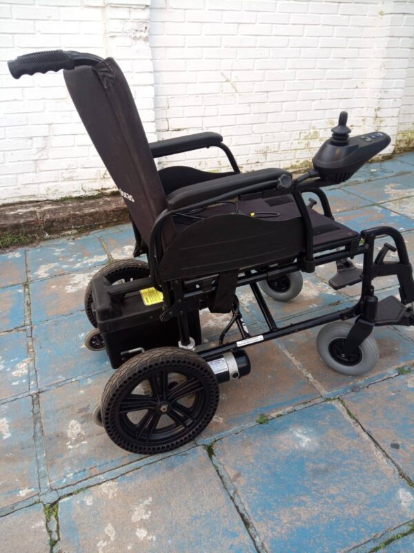 Cadeira de rodas motorizada Ortobras modelo E4 44cm Larg 48cm Prof - Imagem 5
