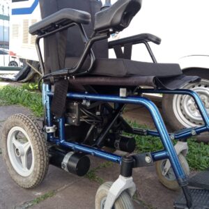 Cadeira de rodas motorizada Freedom CM13 Larg 40cm Prof 47cm