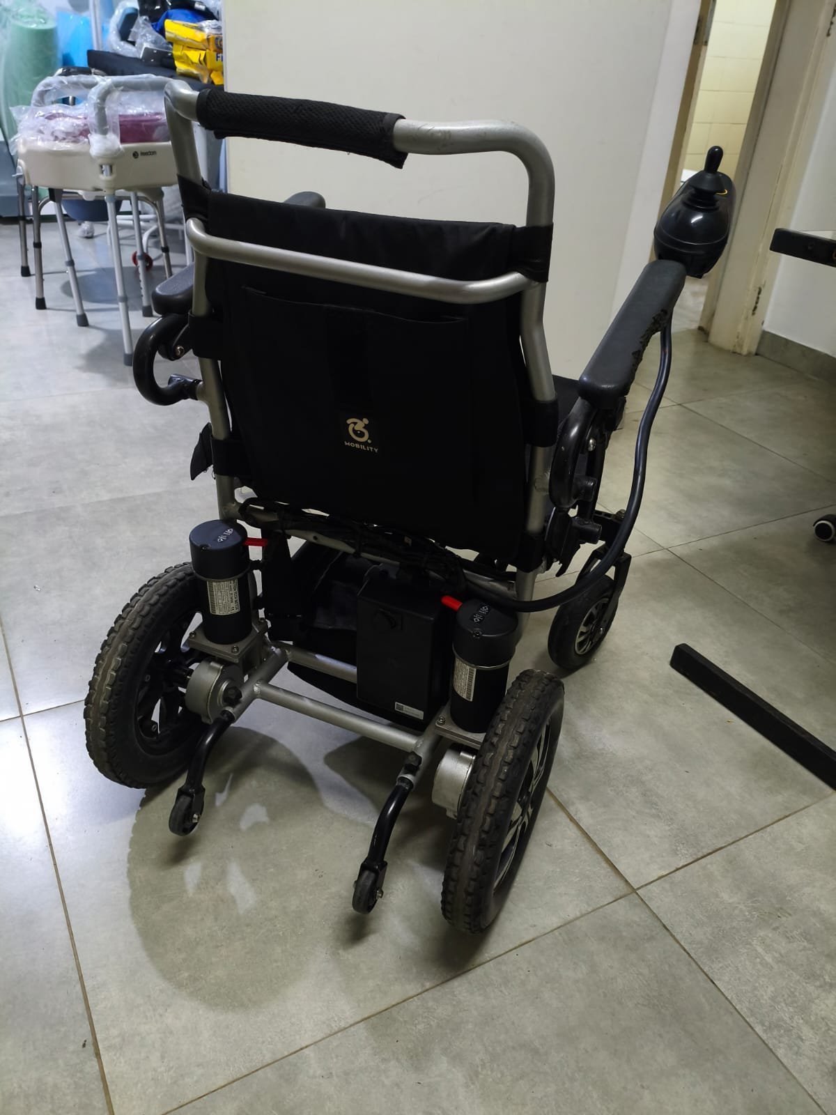 Cadeira de rodas Motorizada Chair by Power Lite - Imagem 3